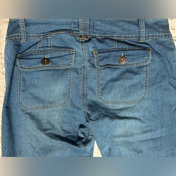 Forever 21 flared medium washed jeans - Picture 4 of 7